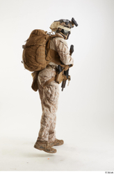  Casey Schneider Paratrooper in Desert Marpat with Gun 